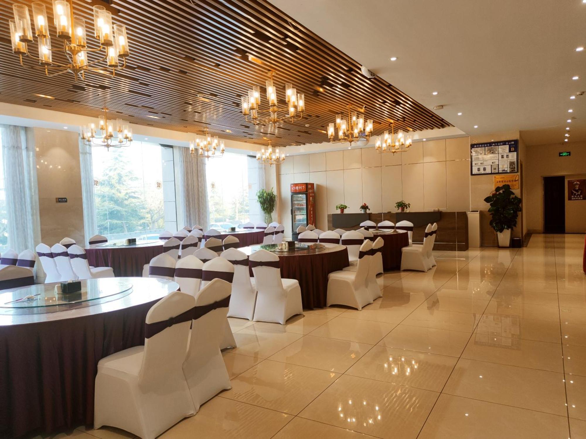 Huashan Xinghe International Hotel Huayin Exterior foto